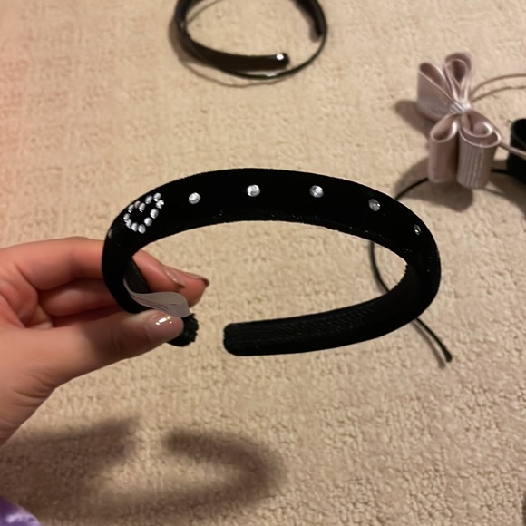 7 pcs assorted plastic headbands - Picture 6 of 8